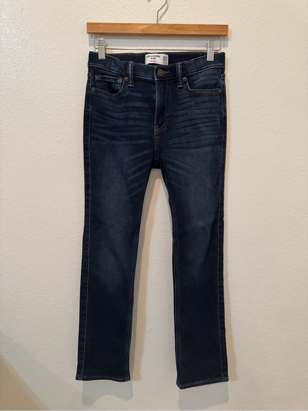 Boys Abercrombie Dark Wash Slim Straight Jeans - Blue size 13/14 SLIM
